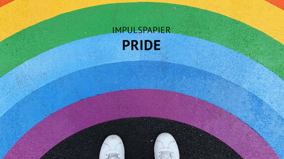 Impulspapier Pride - Regenbogen - Foto Carlos De Toro-Unsplash